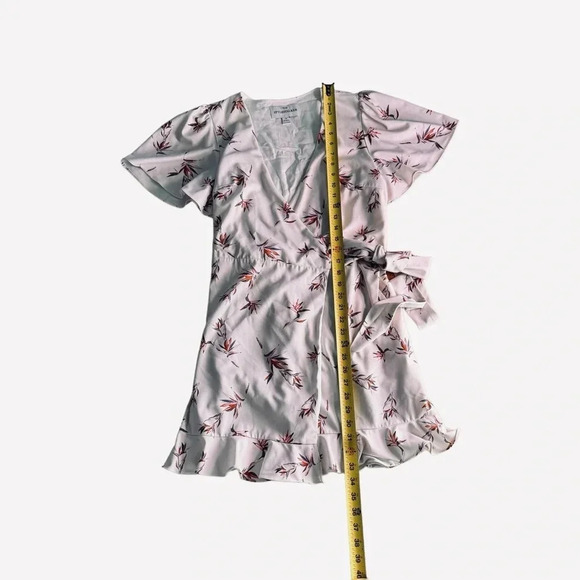 Stylestalker Wrap Penny Mini Dress v-neck short sleeve floral Size M RTR - Picture 4 of 6